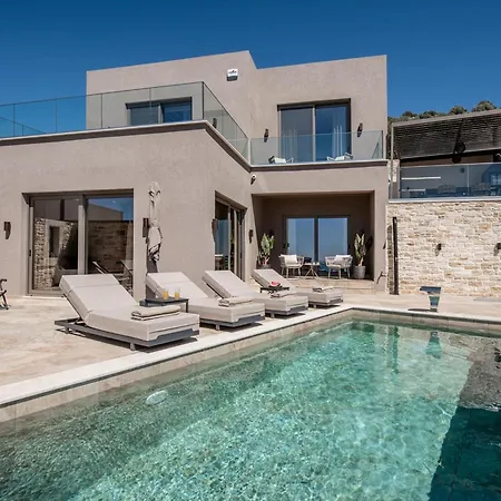 Paradise Villa *