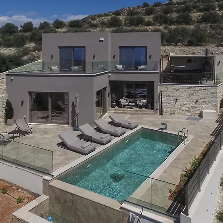 Paradise Villa